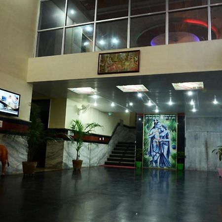 Hotel Krishna International Vrindāvan Exterior photo