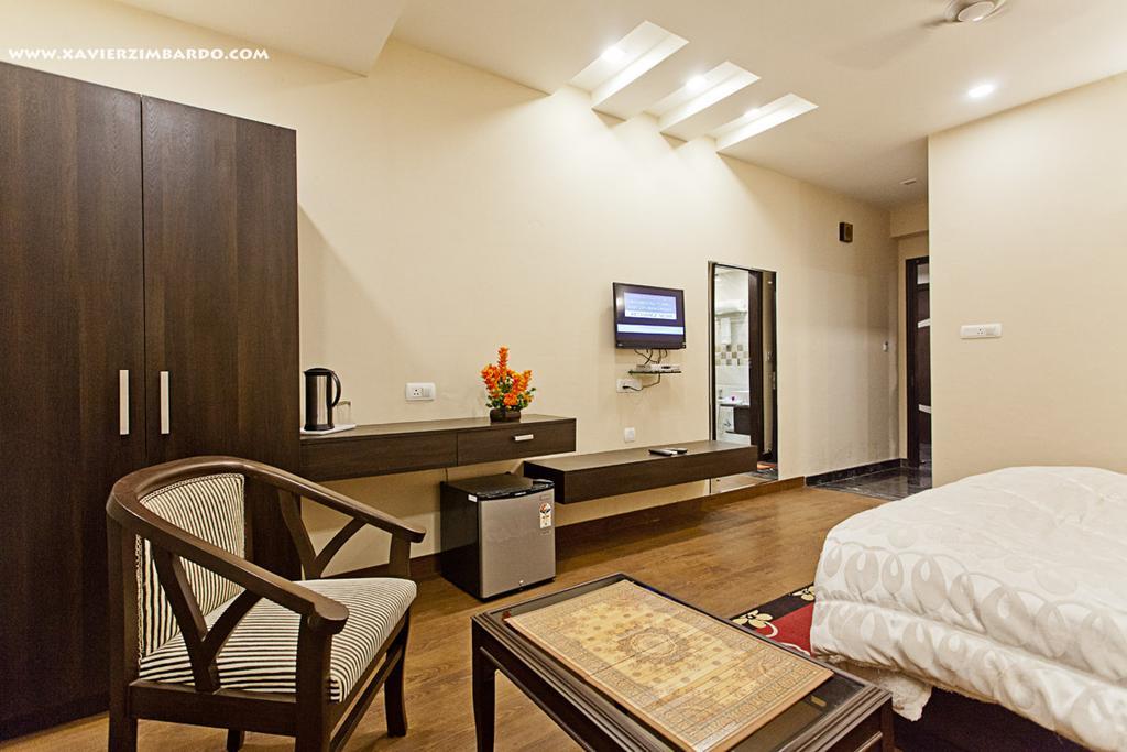 Hotel Krishna International Vrindāvan Exterior photo